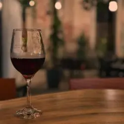 Vino con Botas Vino con Botas